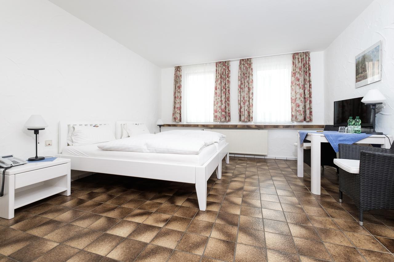 Hotel Garni Jacobs Бонн Екстер'єр фото